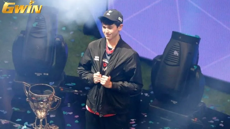 Bugha đã có nhiều kinh nghiệm thi đấu Esport